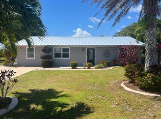 1832 SE Elkhart Ter, Port Saint Lucie, FL 34952