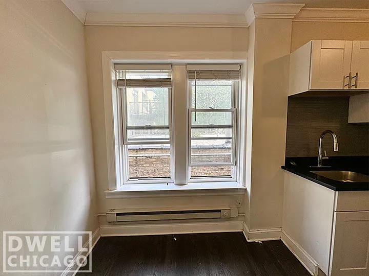 3823 N Greenview Ave #1 — Photo 7