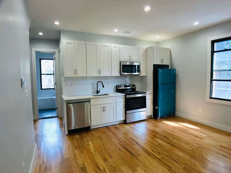 1st image of 225 Halsey St #2E
