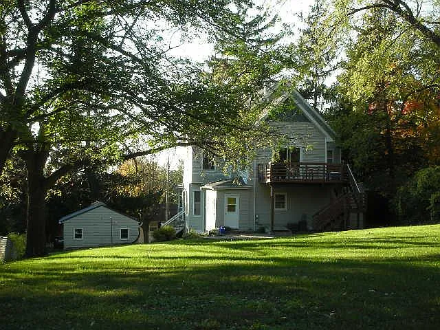 410 Reno St — Photo 2