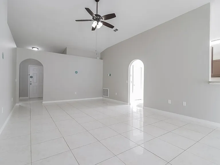 3224 Hunters Chase Loop — Photo 8