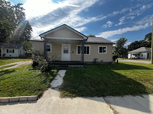 6 Circle Dr, Crawfordsville, IN 47933