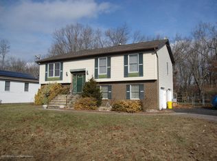 1 Hemlock Hill Rd, Jackson, NJ 08527
