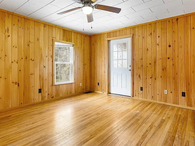 93 Main St #3 — Photo 4