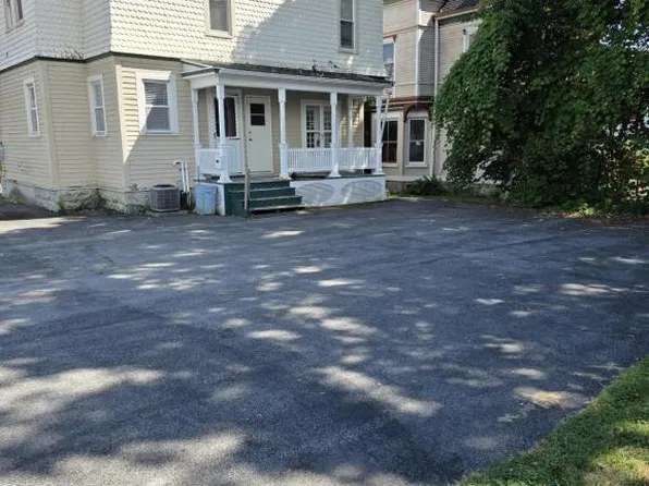 128 Market St, Amsterdam, NY 12010