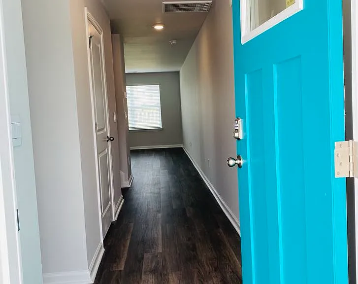 3157 Lobelia Ln — Photo 2