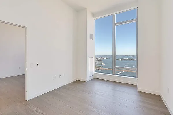 Rented by Compass | media 35