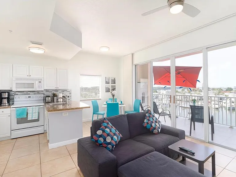 8800 Bay Pines Blvd #320 — Photo 9