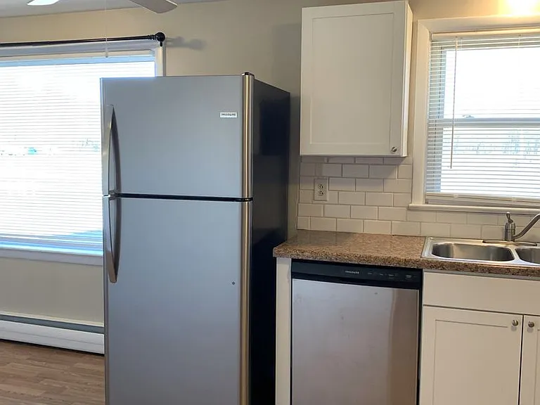 4136 Lincoln Way E — Photo 10
