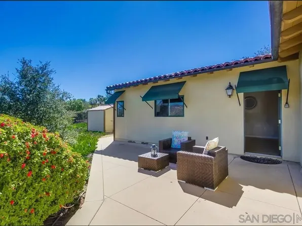 2686 Canyon Crest Dr Unit A, Escondido, CA 92027