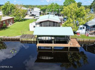 160 MOONLITE Drive, Satsuma, FL 32189