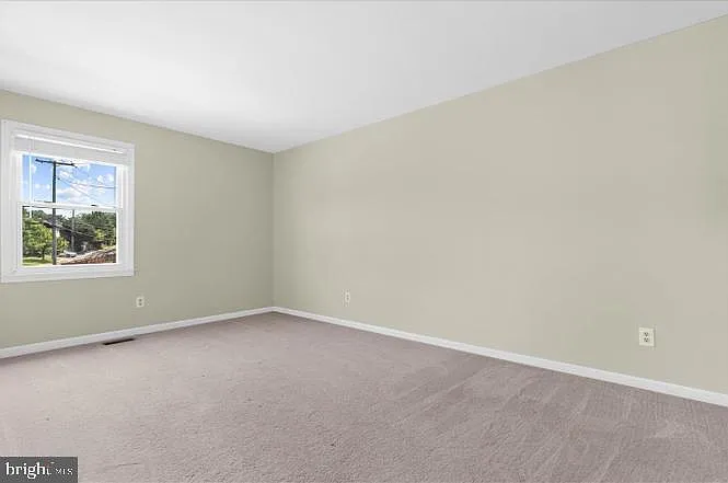 1268 Delbert Ave — Photo 29