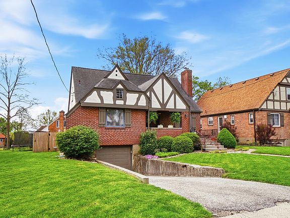 3rd image of 3239 Ashwood Dr