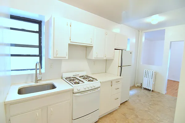 Rented by Manhattan Spaces | media 23