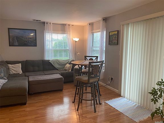 4th image of 188 Fairview Cir #188