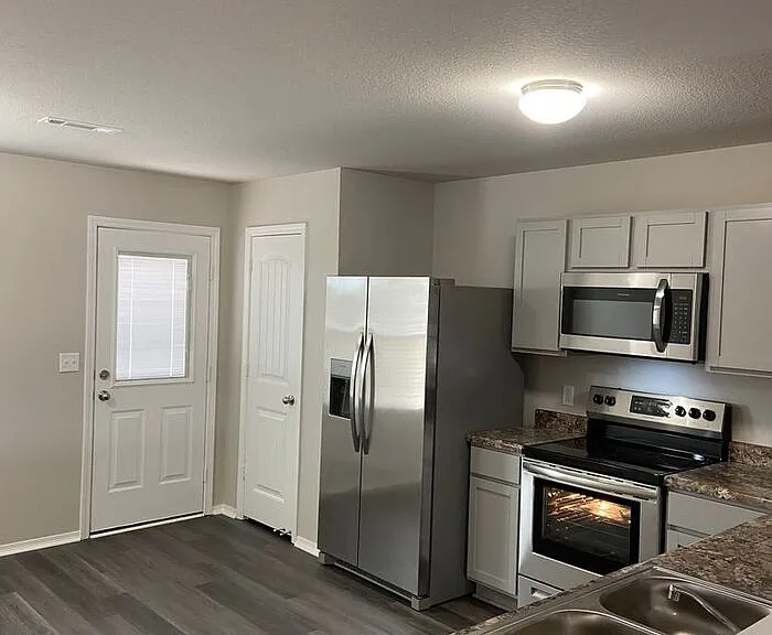 1755 Ryder St — Photo 5