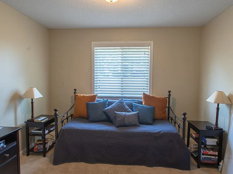 Shannon Glen Townhomes — Photo 17
