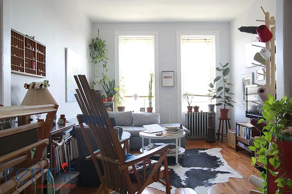 Rented by Rennit Inc. | media 28