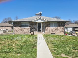 402 W 31st St UNIT 102A, Higginsville, MO 64037
