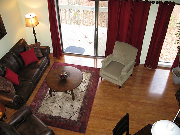 5th image of 127 Eagle Ct