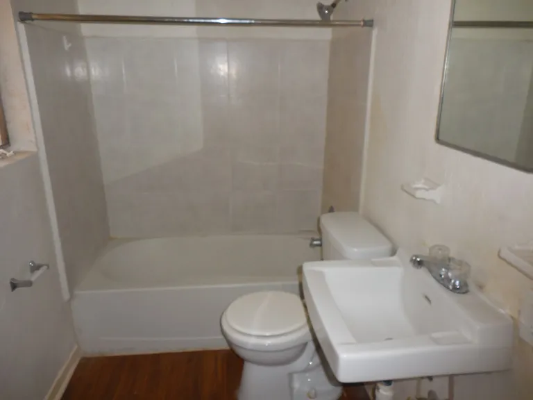 701 W Yandell Dr #1 — Photo 13