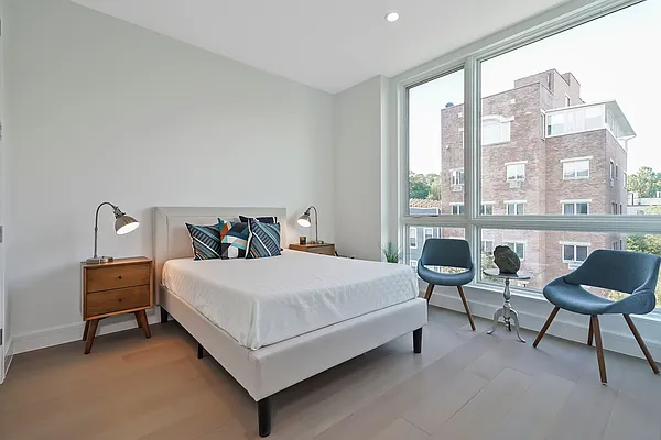 Rented by Daniel Gale Sotheby's International Realty | media 6