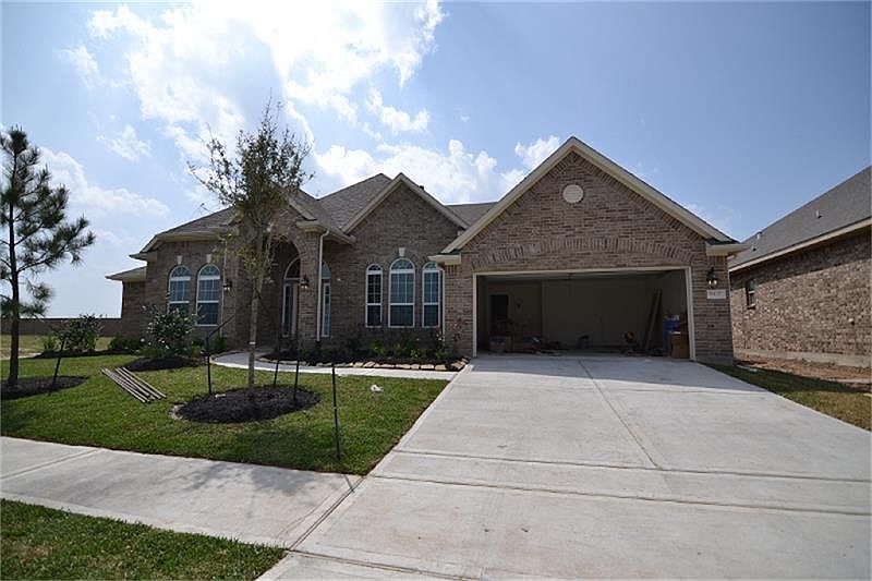 1st image of 9127 Hollowcreek Point Ln