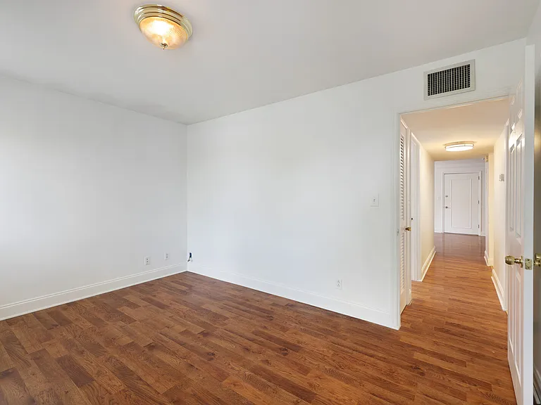 3210 Orleans Dr #8 — Photo 12