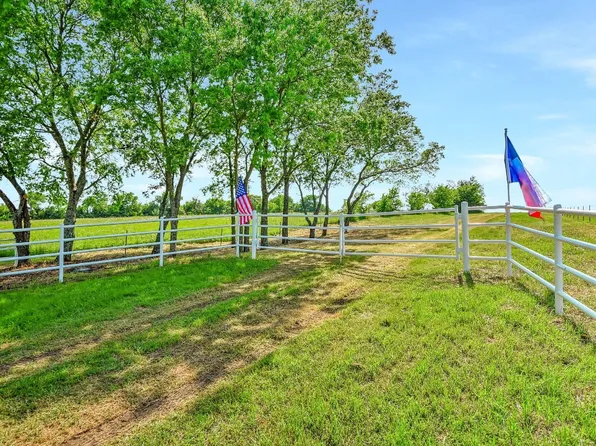 Airport Dr, Denison, TX 75020