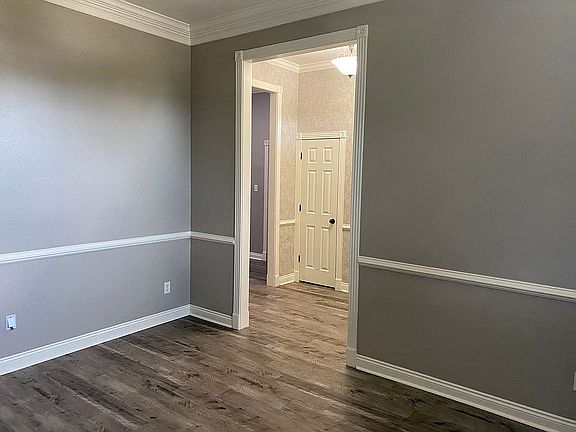 4th image of 6601 Palisades Dr