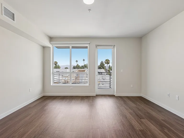 Maru Apartments — Photo 34