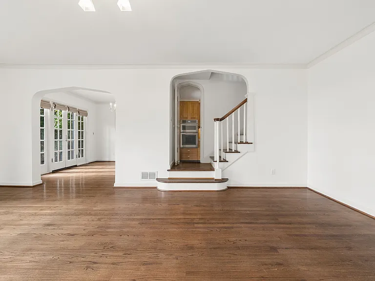 1524 SW Myrtle St — Photo 11