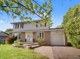 5662 S Island Park Dr, Ottawa, ON K4M 1J3