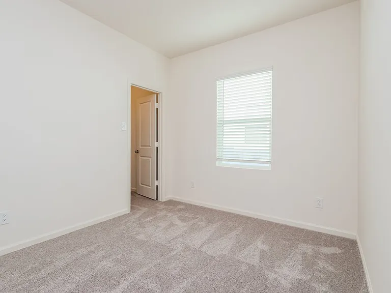 15310 Abella Dr — Photo 13