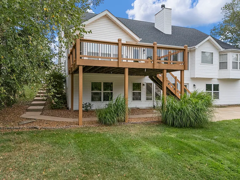 8050 Knights Crossing Dr — Photo 12