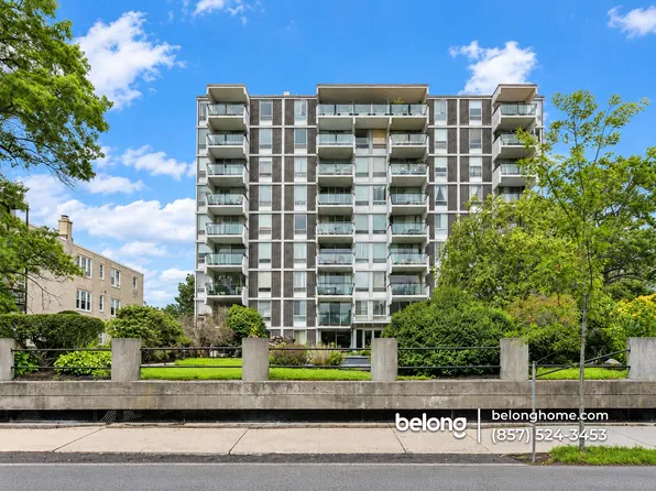 60 Babcock St, Brookline, MA