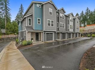1225 Filbert Rd, Lynnwood, WA 98036