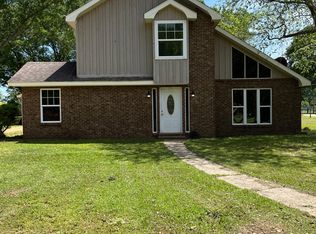 1105 Anna St, Poplarville, MS 39470
