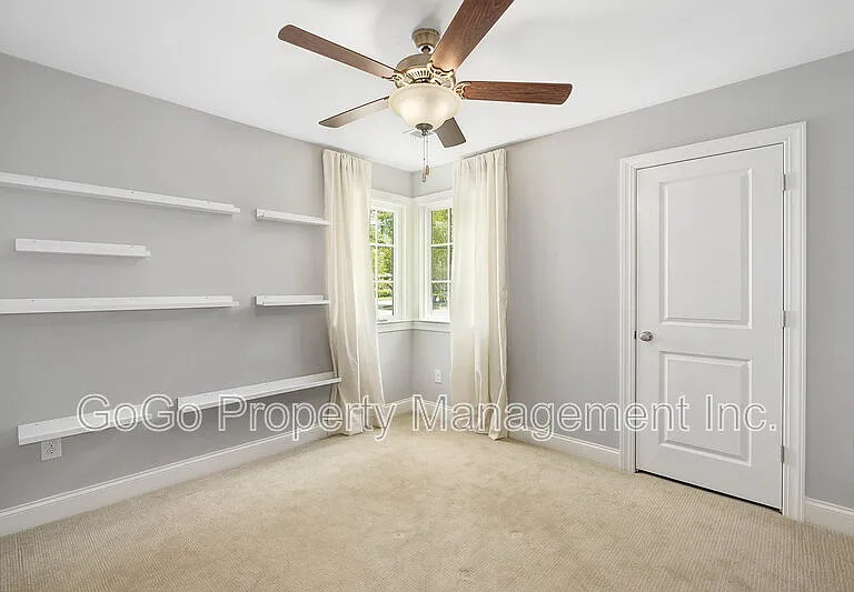 188 Silver Hill St — Photo 18