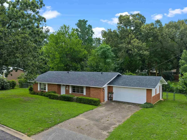 612 Leach St, Kilgore, TX 75662