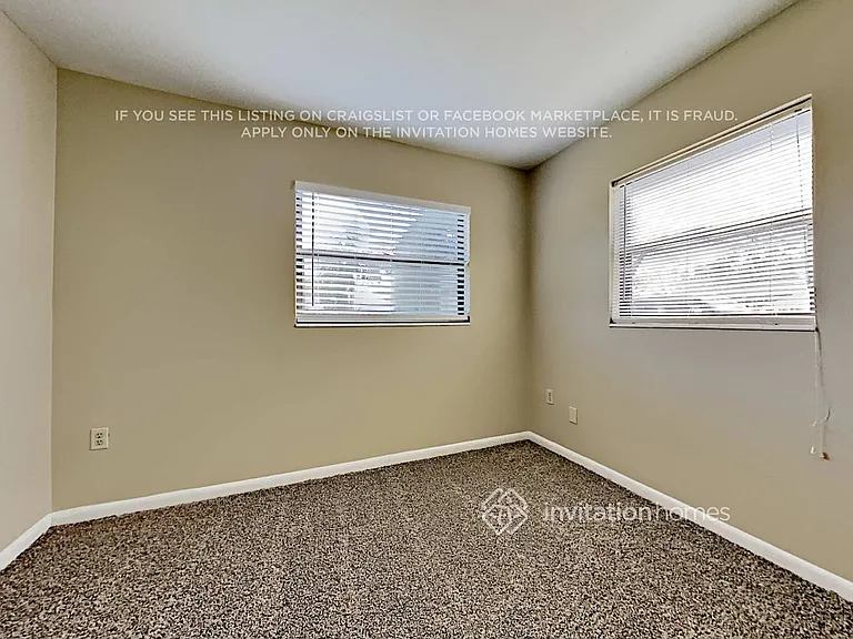 1032 Sunwood Ln — Photo 9