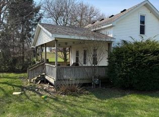 3724 Hennessey Rd, Watervliet, MI 49098