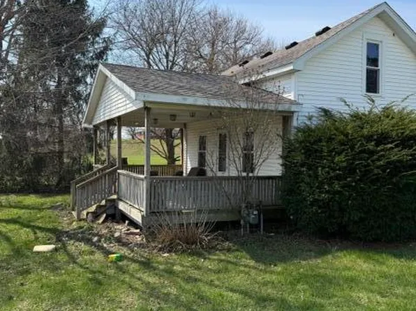 3724 Hennessey Rd, Watervliet, MI 49098