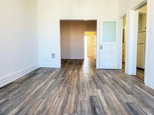 Rented by Hillel Realty Group | media 30