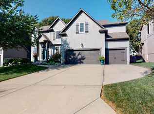 4512 Silverheel St, Shawnee, KS 66226