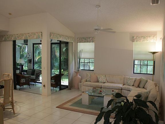 3rd image of 8320 Waterline Dr APT 106
