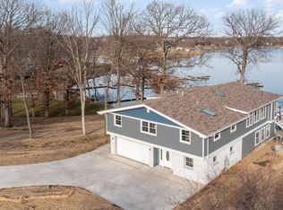 3497 W Lakeshore Dr, Crown Point, IN 46307