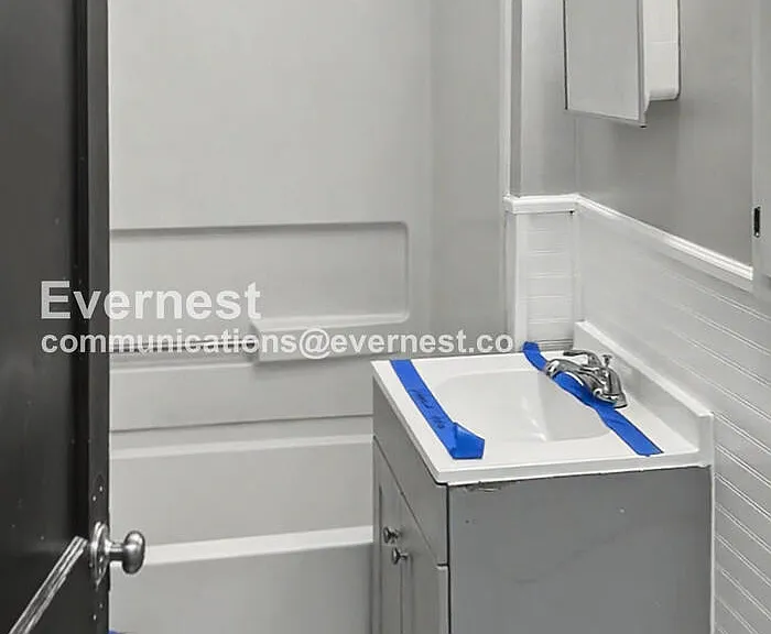 1093 Georgia Ave — Photo 14