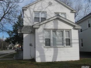 125 Martens Ave, Valley Stream, NY 11580
