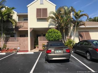 4803 S Hemingway Cir, Margate, FL 33063